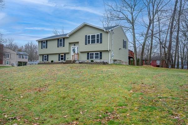 336 Mason Road Ext, Dudley, MA 01571