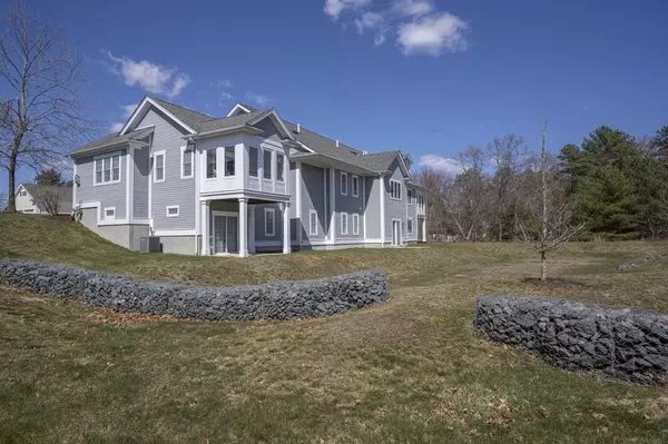Lakeville, MA 02347,6 Birdie Court #6