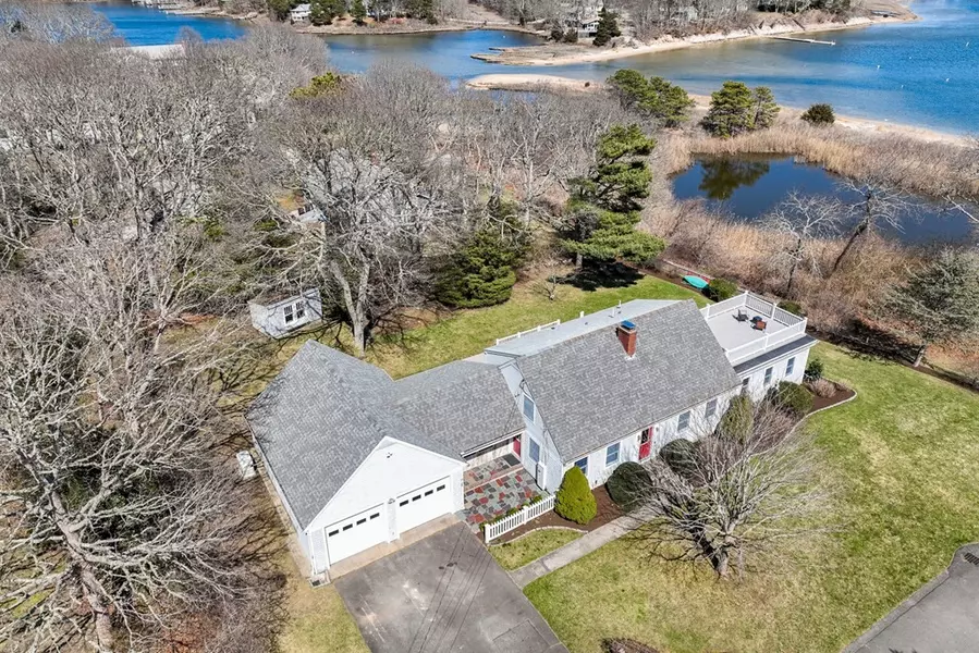 56 Stowers St, Falmouth, MA 02536