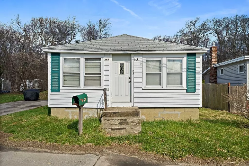 Halifax, MA 02338,82 Lake St