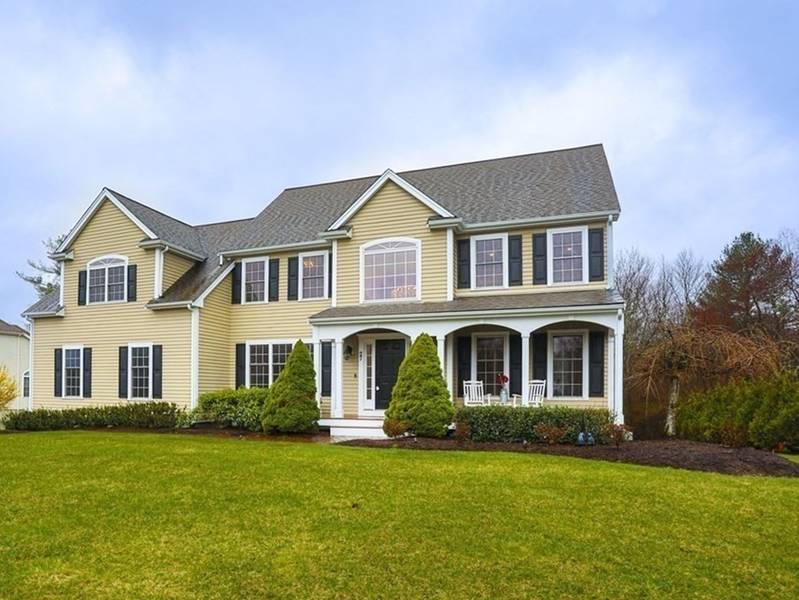 27 Concerto Court, Easton, MA 02356