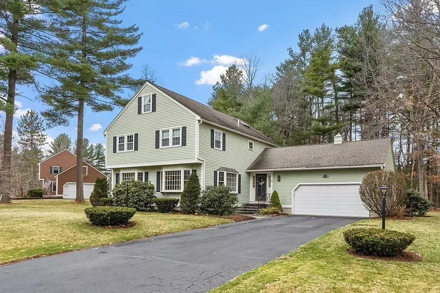 7 Wedgewood Drive, Chelmsford, MA 01824