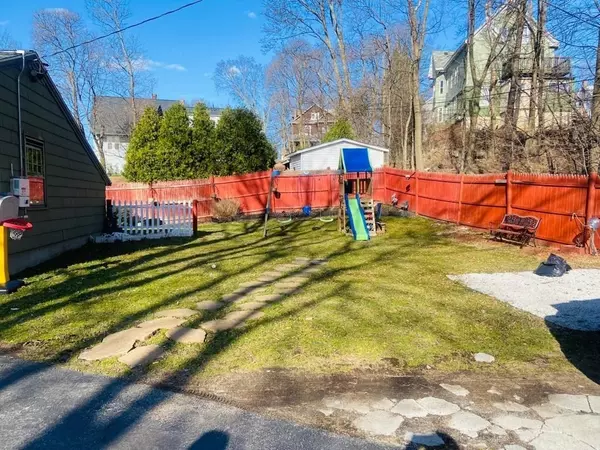 Worcester, MA 01605,355 Lincoln St