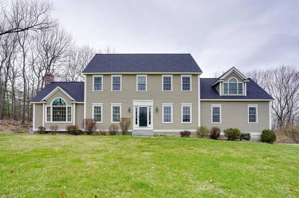 71 Alpine Way, Tyngsborough, MA 01879