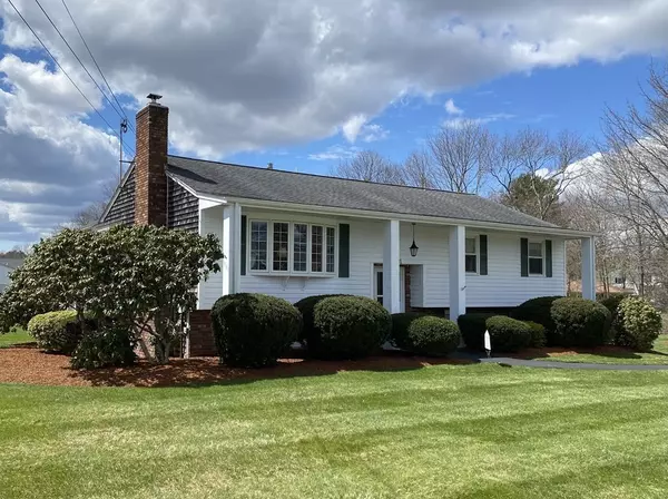 101 Williams St, Taunton, MA 02780