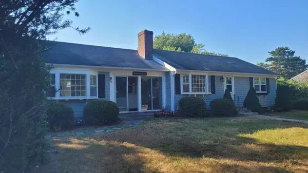 73 S Sea Ave, Yarmouth, MA 02673