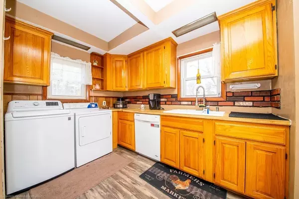 Wareham, MA 02571,529 Main St