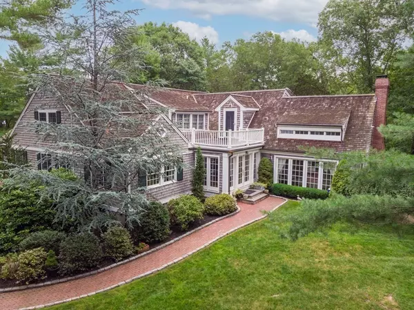 Milton, MA 02186,201 Woodland Rd