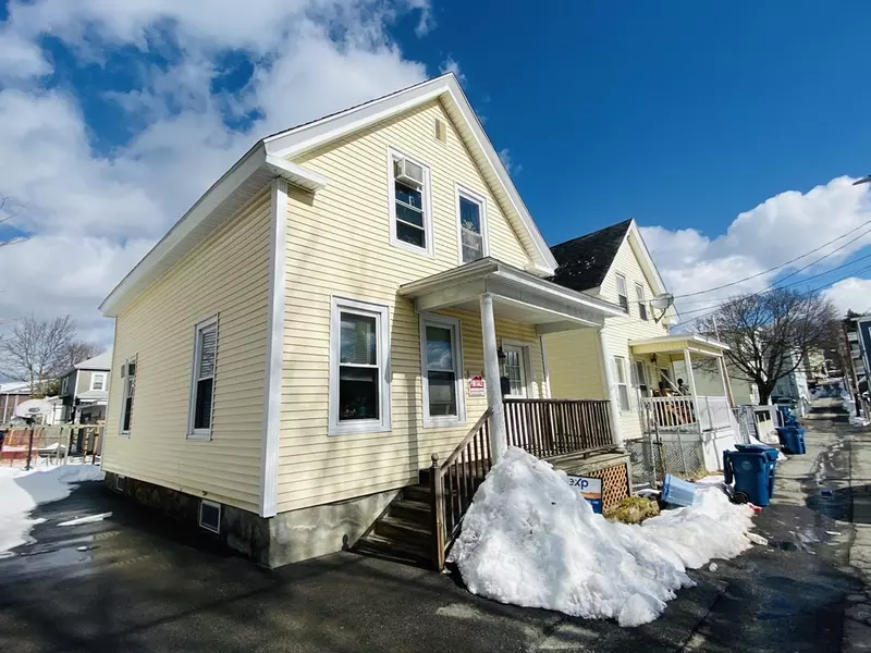 1 Berkeley Ct, Lawrence, MA 01841