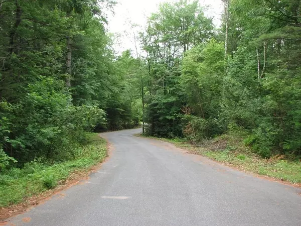 58 Buffam Rd, Pelham, MA 01002