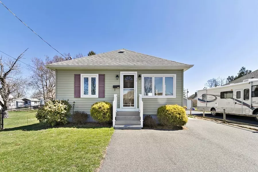 68 Yale St, Ludlow, MA 01056