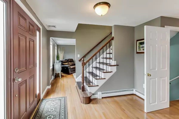 Mansfield, MA 02048,8 Pilgrim Road