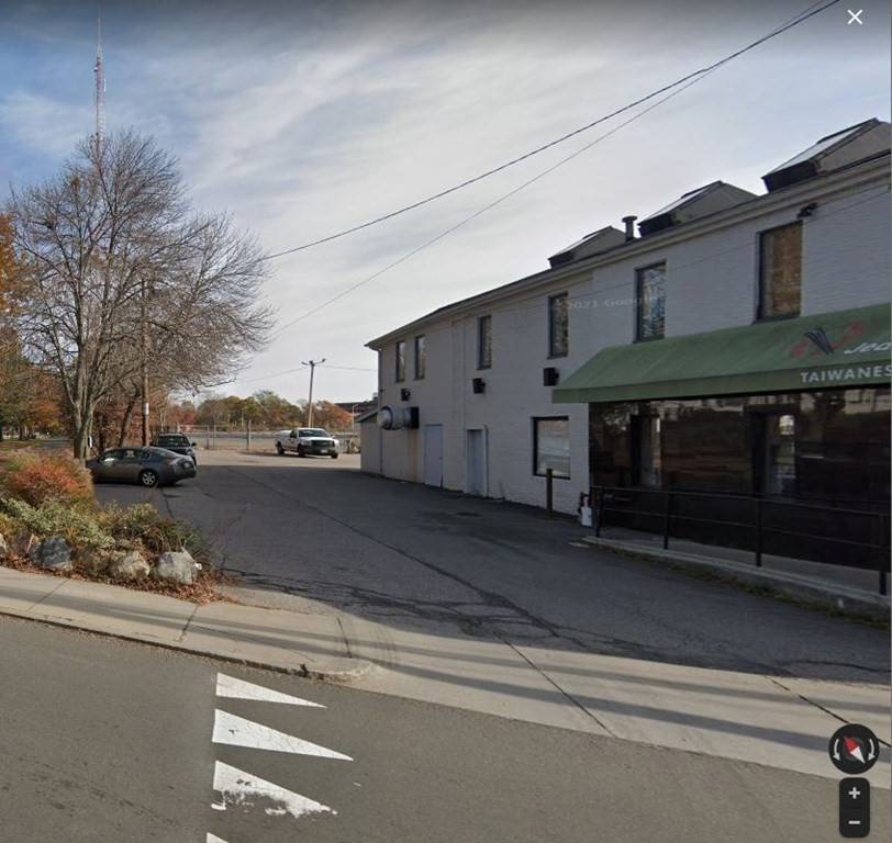 Newton, MA 02464,108 Oak St