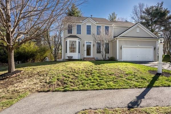 14 Amberville Rd, North Andover, MA 01845