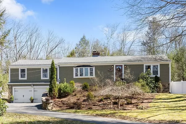 154 Cedar St, Sturbridge, MA 01566