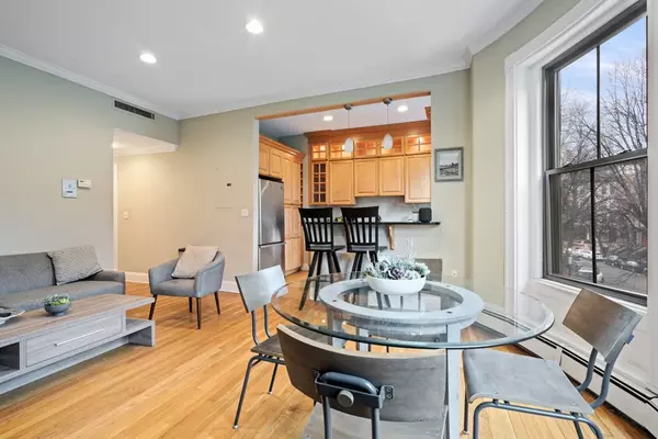 Boston, MA 02118,32 Union Park #2