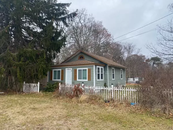33 Old Onset Road, Wareham, MA 02571
