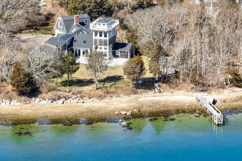 156 Associates Rd, Falmouth, MA 02540