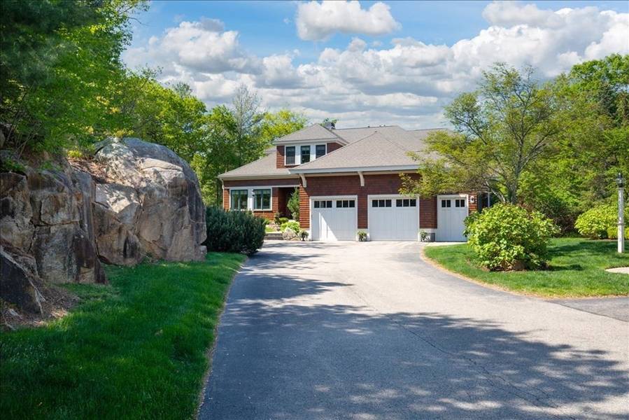 10 Tillinghast Drive #10, Hingham, MA 02043