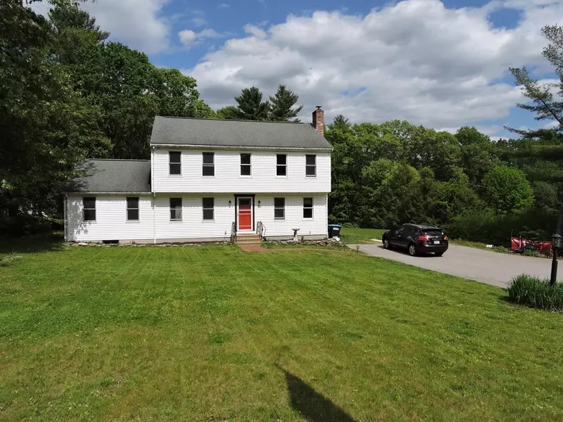 70 Hanson Rd, Charlton, MA 01507