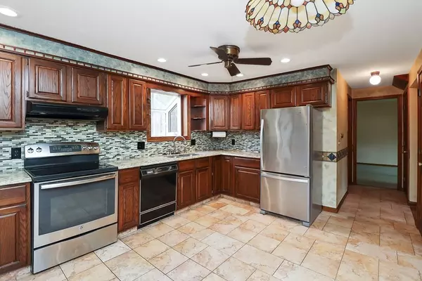 Belchertown, MA 01007,137 Warner St