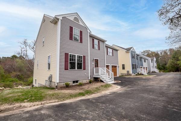 98 Marion Rd #C, Mattapoisett, MA 02739