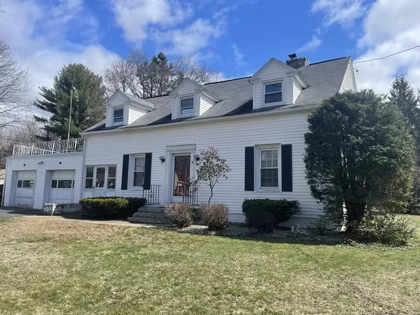 8 Delmor Circle, Wilbraham, MA 01095