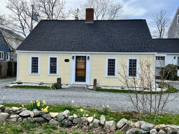 632 Main St #A, Dennis, MA 02638