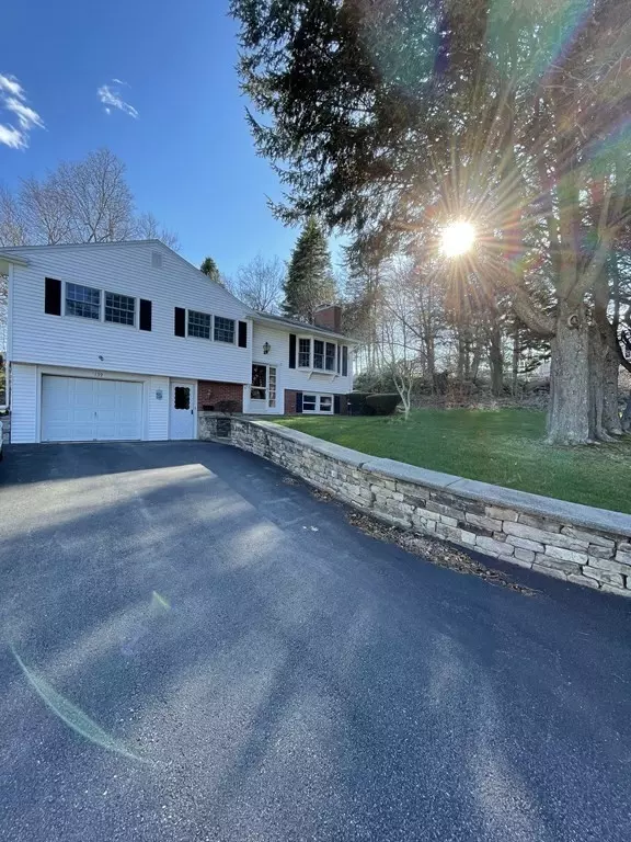 139 Woodland St, West Boylston, MA 01583