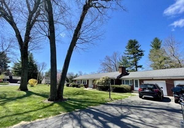 49 Ingersoll Dr, Westfield, MA 01085