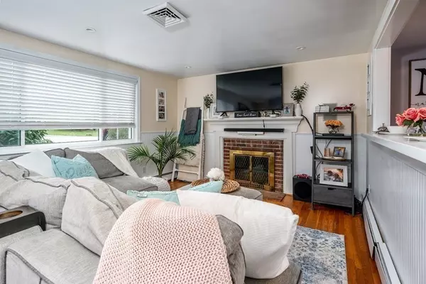 Yarmouth, MA 02675,964 W Yarmouth Rd