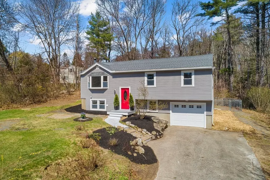 27 Haven Dr, Auburn, NH 03032