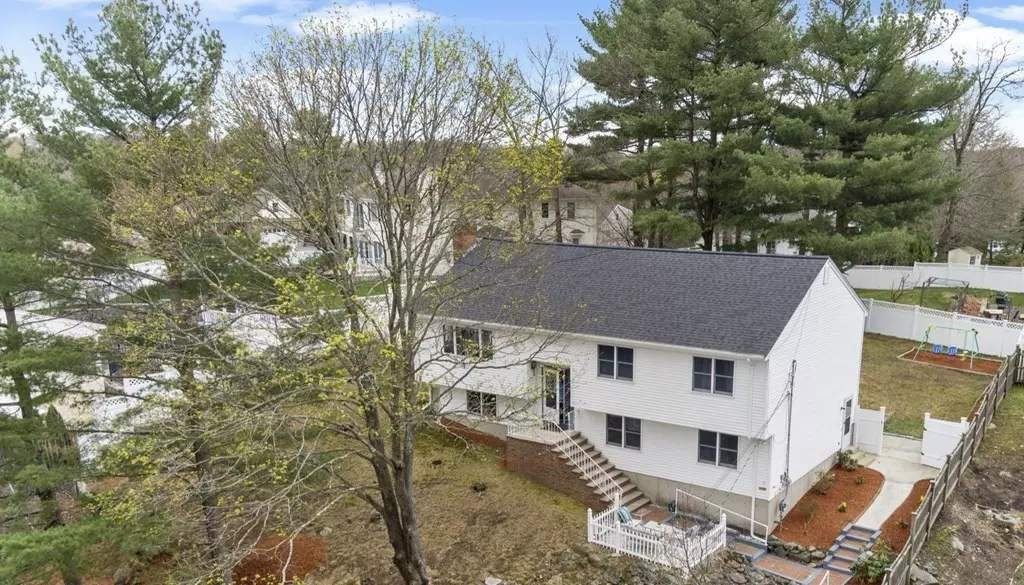 17 Bow Street Court, Stoneham, MA 02180