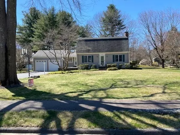 Topsfield, MA 01983,9 Meadowview Rd