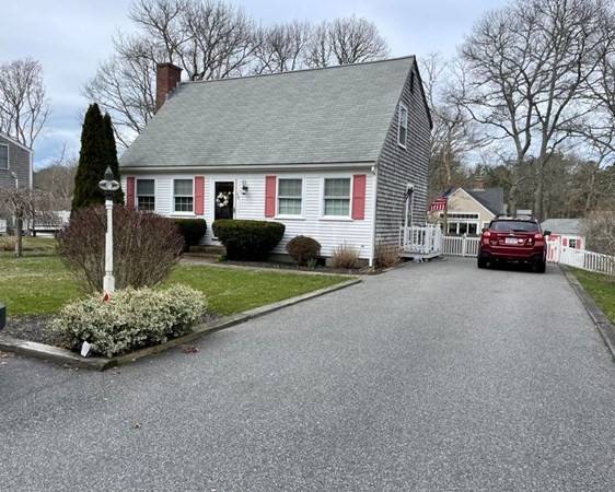 10 Chadwick Rd, Dennis, MA 02660