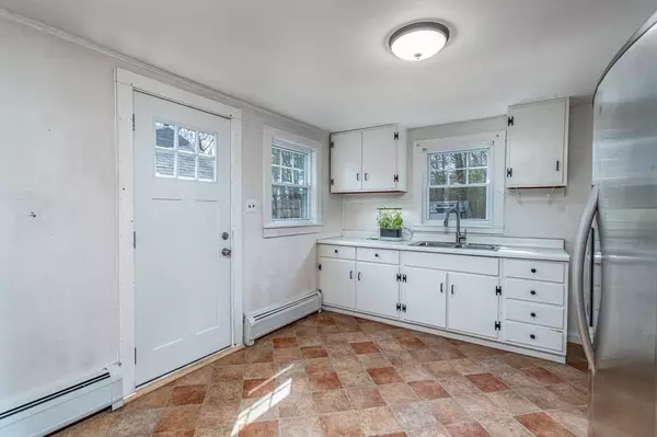 Ayer, MA 01432,5 Mcdowell Street