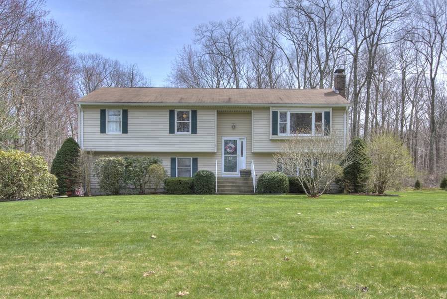 25 Tracey Lane, East Longmeadow, MA 01028