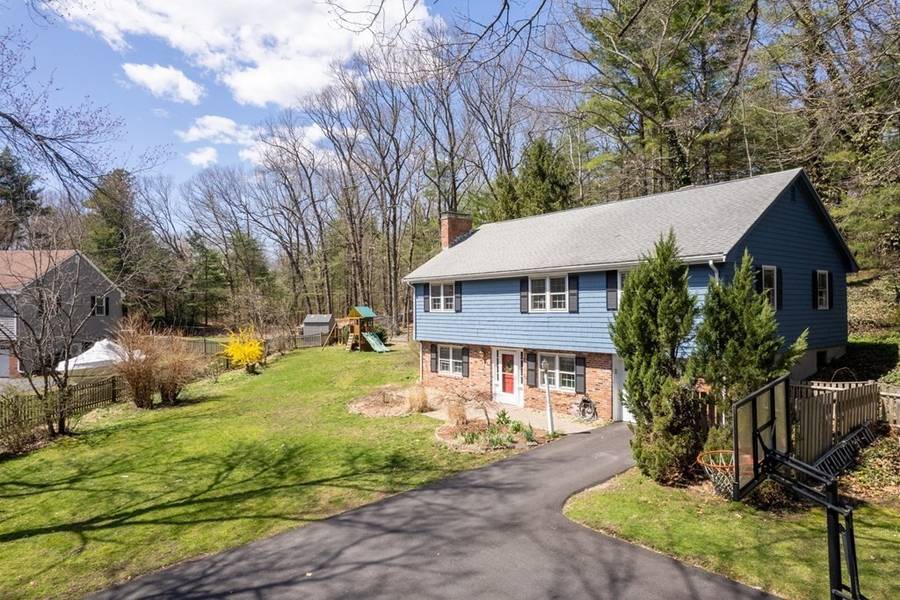 9 Bailey Lane, Georgetown, MA 01833