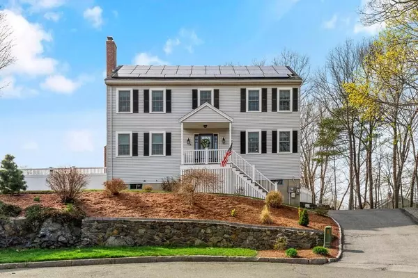 3 Patrick Cir, Stoneham, MA 02180