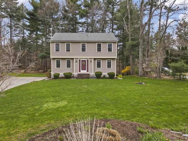 96 Cranberry Drive, Halifax, MA 02338