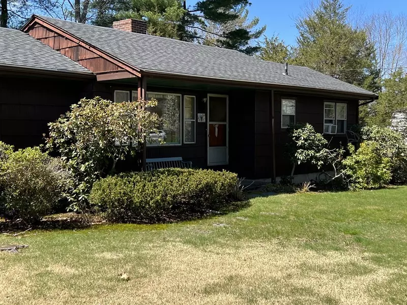 21 Glenmere, West Bridgewater, MA 02379