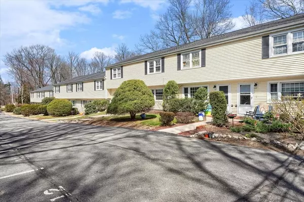 Plainville, MA 02762,156 E Bacon St #10