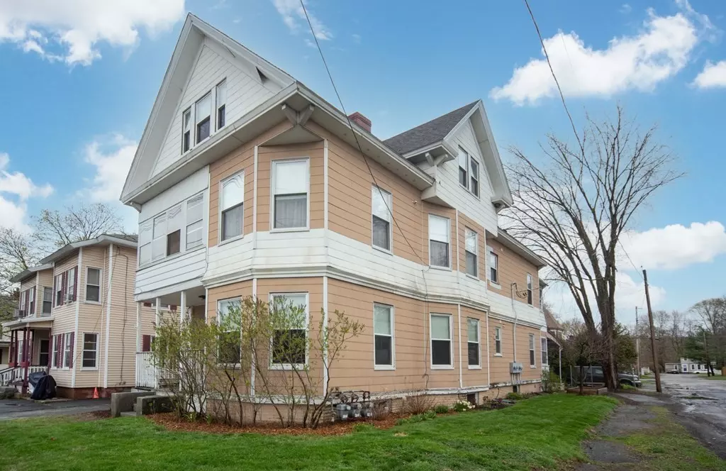 Clinton, MA 01510,513 High St