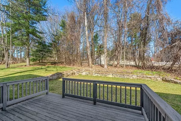 Leominster, MA 01453,23 Weathervane Dr