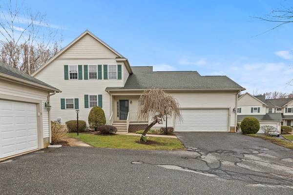 30 Village Circle #30, Milford, MA 01757