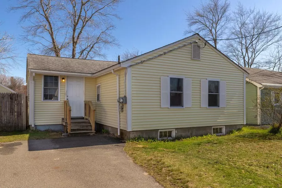 27 Ell Rd, Holbrook, MA 02343