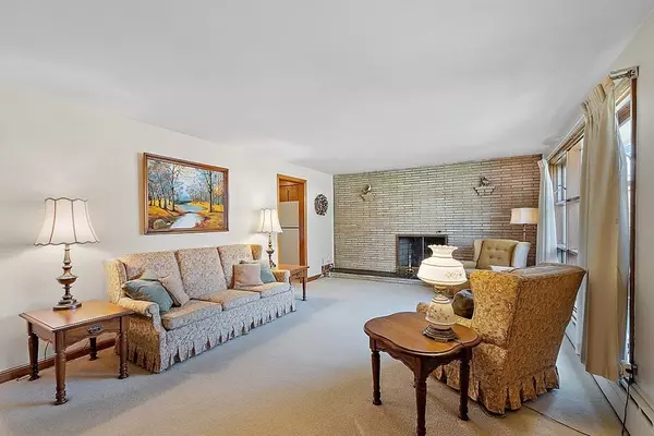 Lancaster, MA 01523,53 Fitch Rd