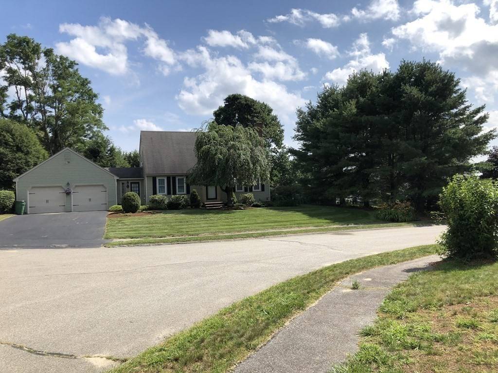 Rutland, MA 01543,6 Sumac Cir