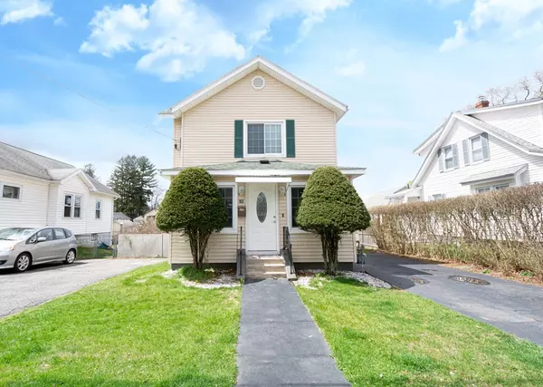 26 Gordon Rd, Shrewsbury, MA 01545