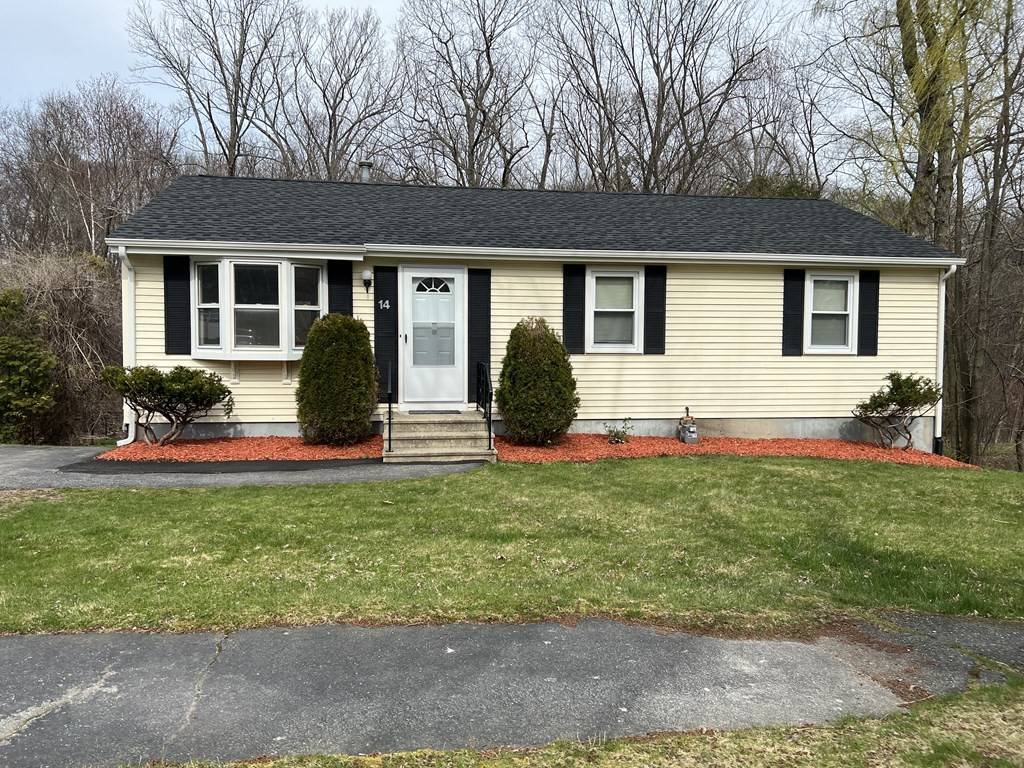 14 Nutmeg Dr, Worcester, MA 01603